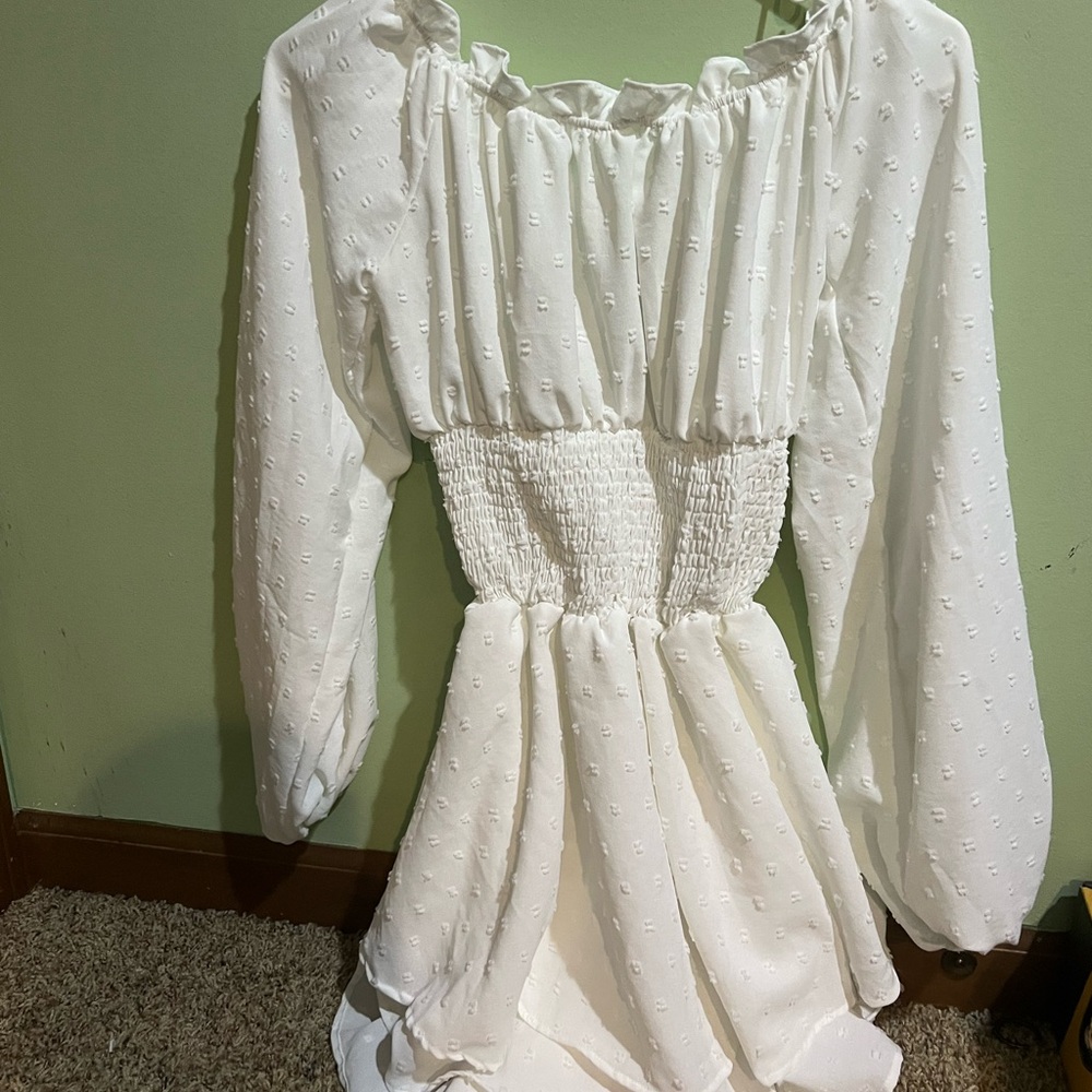 white long sleeve flowy summer dress (brand new never worn)